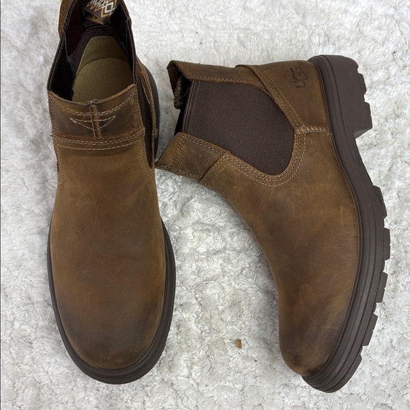 UGG Biltmore Chelsea Boots - Picture 2 of 11